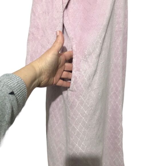 Oscar de la Renta Full Zip Plush Robe Diamond Quilted Lavender Size XL - Picture 5 of 9